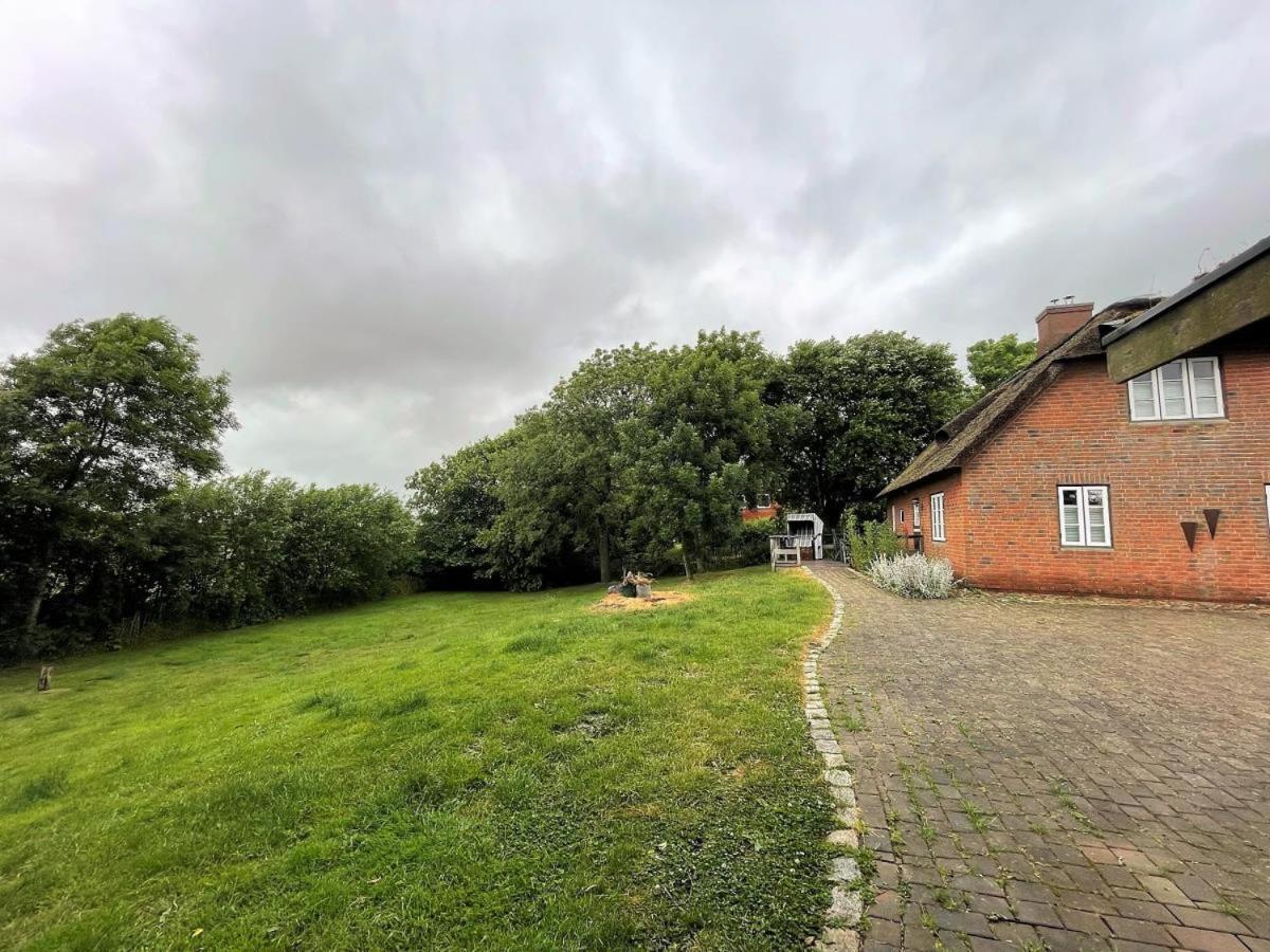 Das Puppenhaus, Reetdach, Sauna, Kamin, Eingezaeunt, Badewanne, Haustiere Willkommen Emmelsbüll-Horsbüll Exterior foto